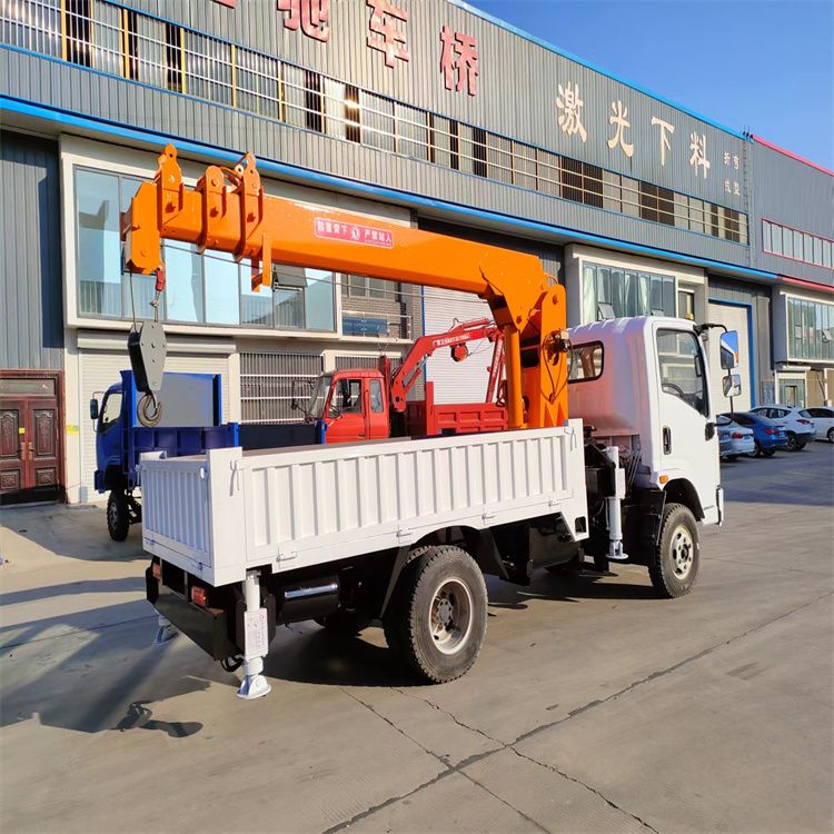 邯山区三轮随车吊定制 农用改装机自备吊中瑞长期出售